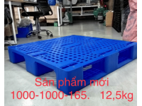 Pallet nhựa1000x1000x165mm 3 Chân Thẳng