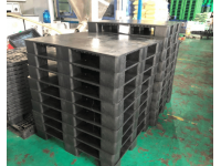 Pallet nhựa 1200x1000x140mm Mặt Kín 9 Cục Đen