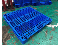 Pallet nhựa 1200x1200x150mm 3 chân thẳng